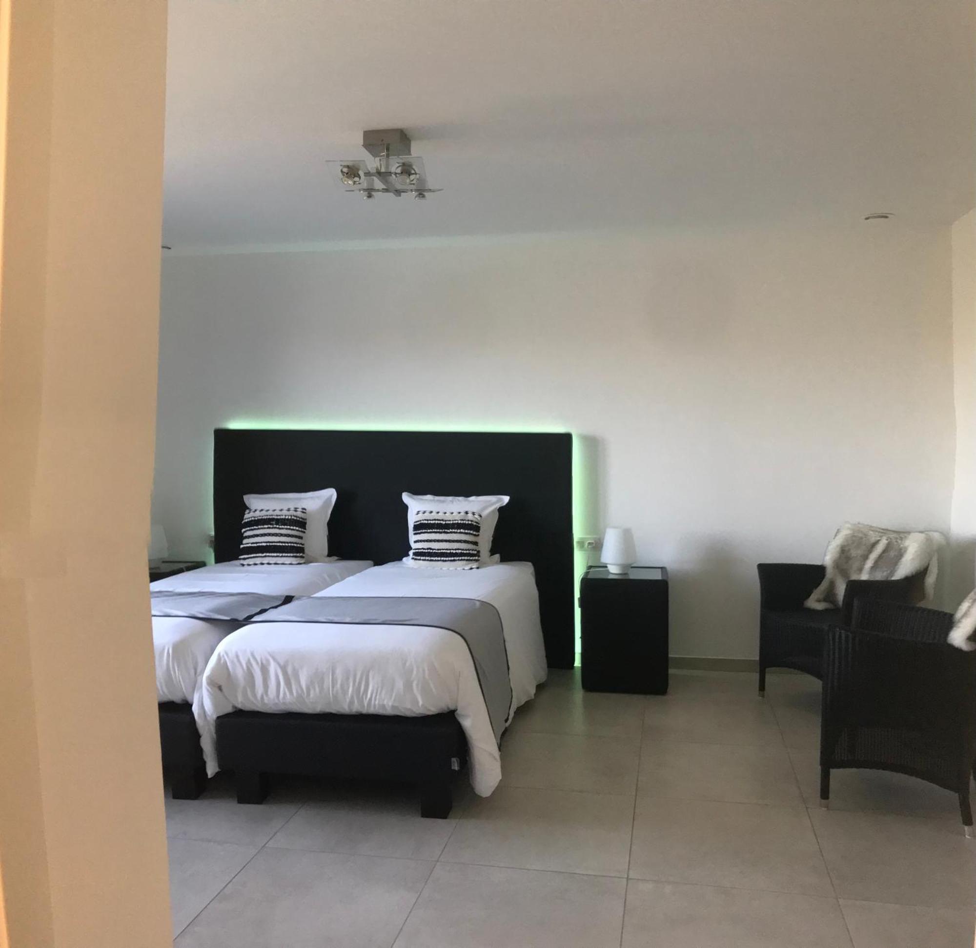 B&B Vita Roka met extra Luxe Privé Wellness Ursel Exteriör bild